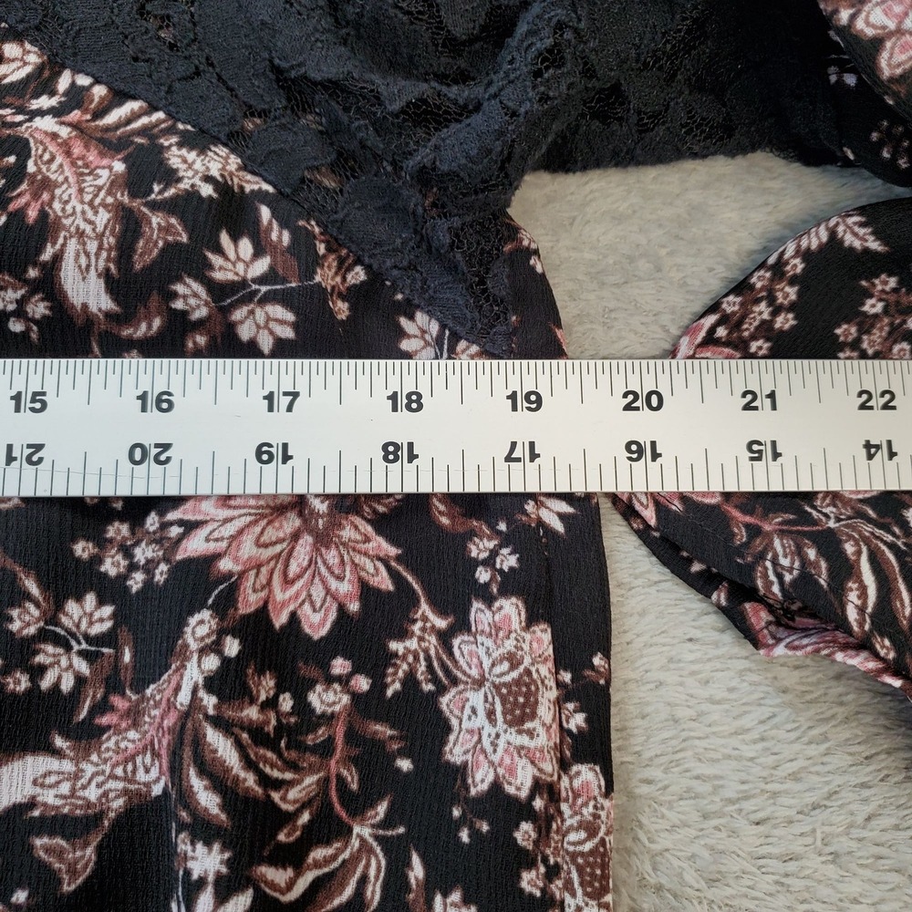 Knox Rose Floral‎ Boho Peasant Blouse XS Black Pink Bell Sleeve Top - Picture 6 of 9